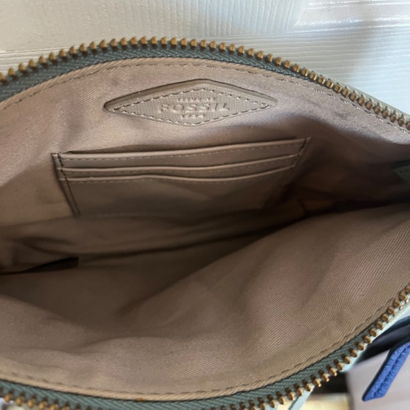 Fossil Sydney Fringe Crossbody - Picture 3 of 4